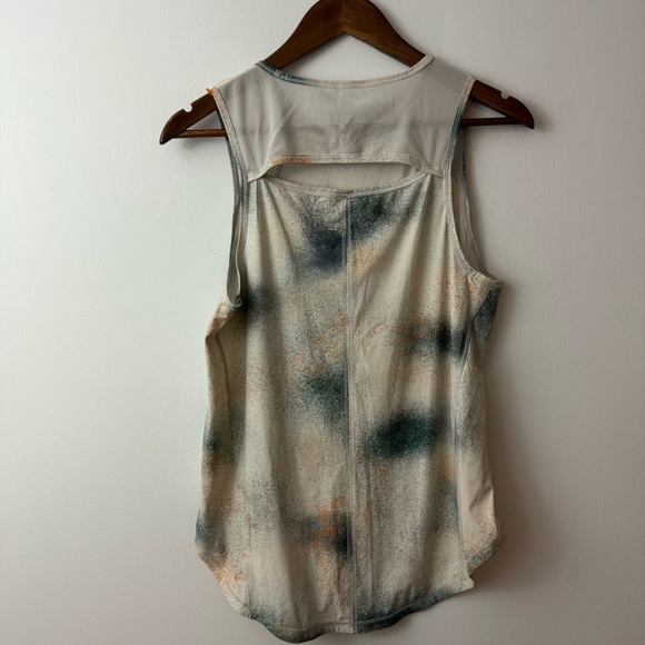 Bundle LULULEMON 3 Tank Top size 8 - Picture 13 of 14